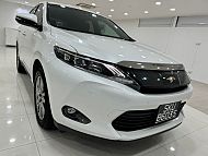 Toyota Harrier Premium 2.0 Sunroof 2015 Rear Entertainment White